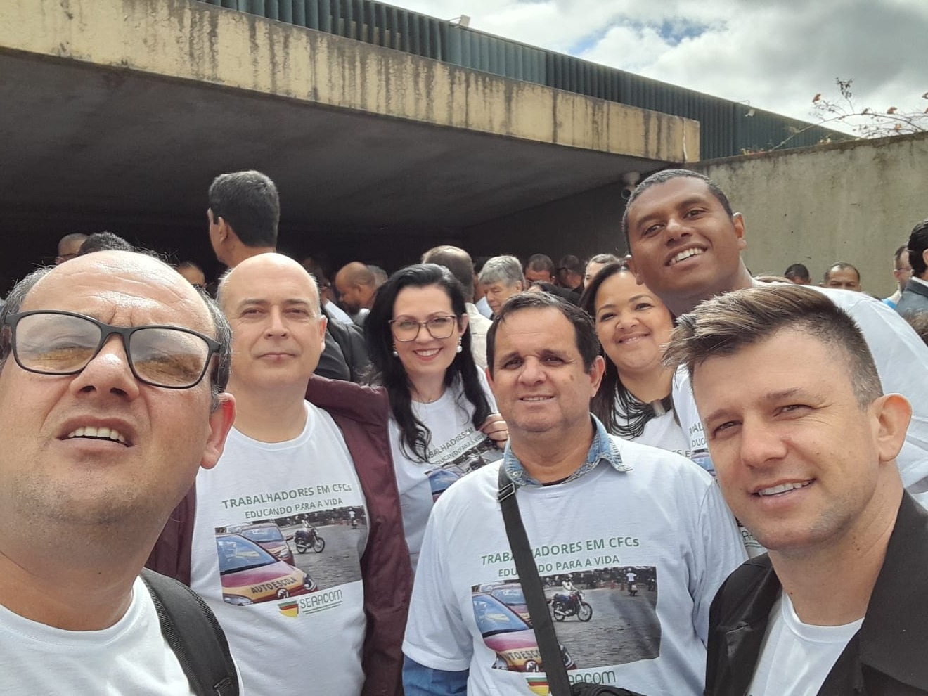 PARA CATEGORIA DOS EMPREGADOS EM CFC